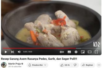 Cara membuat menu Garang Asem Ayam makanan tradisional Jawa Tengah. (FOTO: Tangkapan layar akun Youtube Martin Praja/Yenny Hardiyanti).