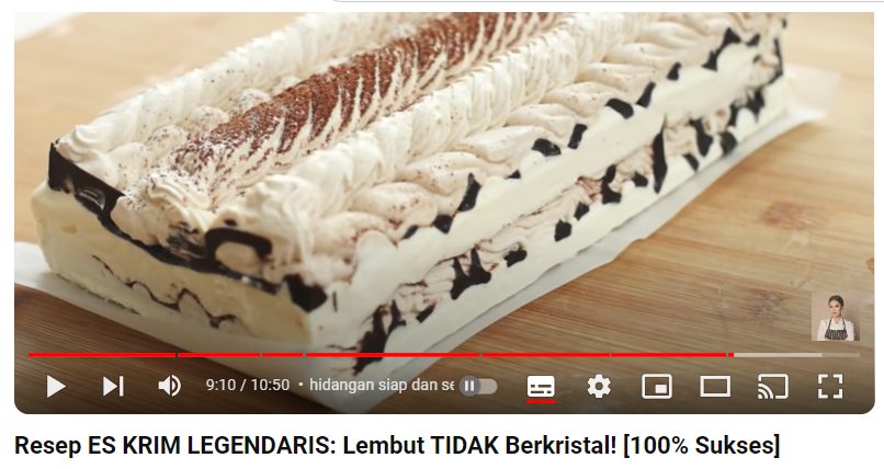 Cara membuat es krim Viennetta dari Chef Devina Hermawan. (FOTO: Tangkapan layar akun youtube Devina Hermawan/Yenny Hardiyanti).