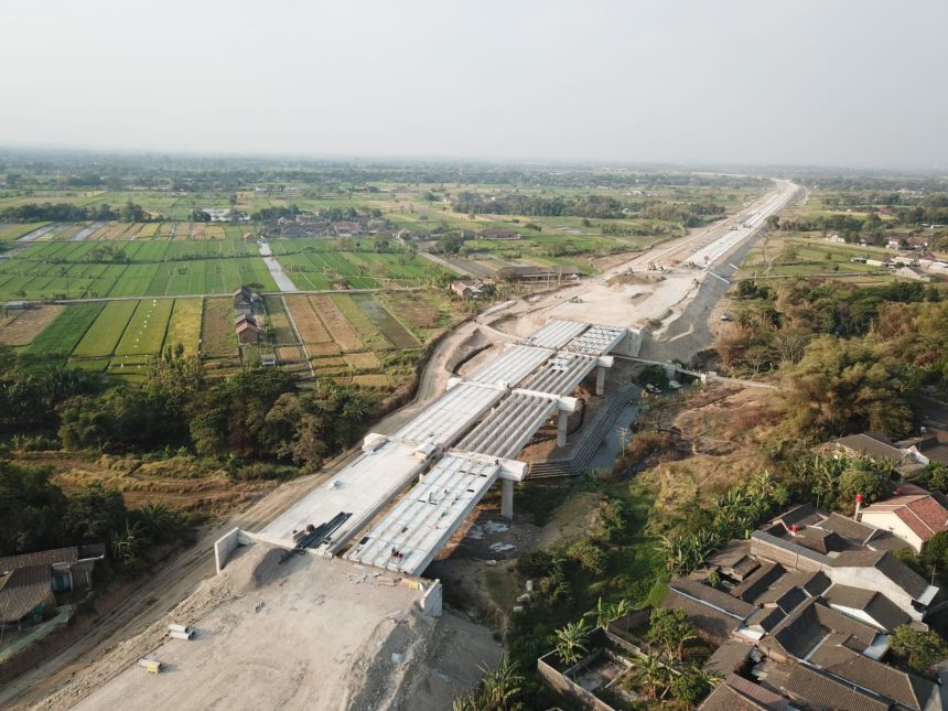 Konstruksi Jalan Tol Solo - Yogya sesi1 (FOTO: Kemen PUPR).