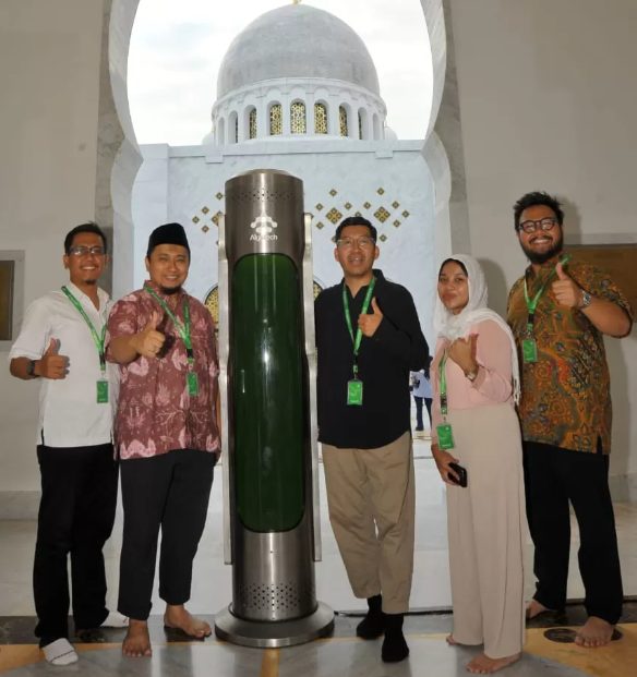 Kapsul microforest di Masjid Raya Sheikh Zayed, Kota Solo, Jawa Tengah. (FOTO: Dok. Pribadi).