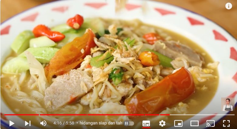 Cara membuat mie godog ala Chef Devina Hermawan. (FOTO: Tangkapan layar Youtube Devina Hermawan/Yenny Hardiyanti).