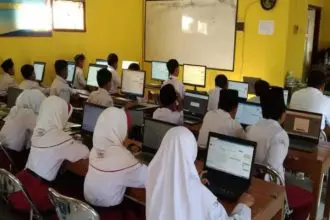 REP-MEQR mengadakan Uji Validasi dan Uji Keterbacaan Instrumen di 306 madrasah yang tersebar di 34 provinsi seluruh Indonesia sebagai bagian dari upaya penjaminan mutu instrumen AKMI. (FOTO: Kemenag)