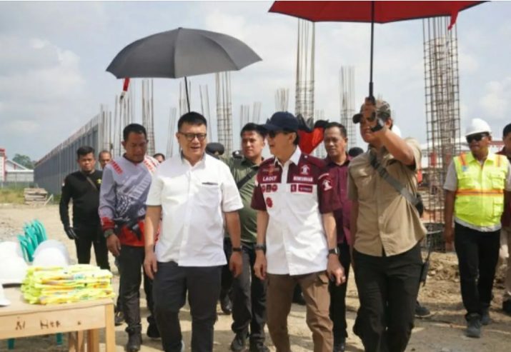 Menteri Hukum dan Hak Asasi Manusia Yasonna H. Laoly, Kamis, melakukan kunjungan kerja di Pulau Nusakambangan, Kamis (18/7). (FOTO: Dok. Kemenkumham Jateng)