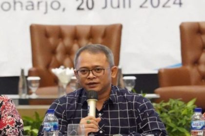 Staf Khusus Menteri Agama Bidang Media dan Komunikasi Publik Wibowo Prasetyo padaRapat Koordinasi Bidang Penyelenggaraan Haji dan Umrah (PHU) Kanwil Kemenag Provinsi Jateng, di Sukoharjo. (FOTO: Kemenag)