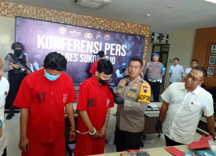 Kapolres Sukoharjo, AKPB Sigit saat melakukan konferensi pers terkait kasus sabu-sabu di Mapolres Sukoharjo, Senin (29/7/2024).