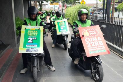 Penggumudi Ojek di Purwokerto Selasa ( 6/8/2024), memperkenalkan program GoFood PAS yang dimulai di salah satu rumah makan di Purwokerto. (FOTO: RRI)